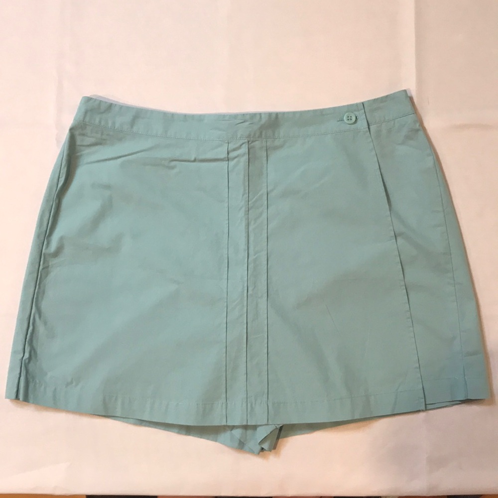 Like new Women’s Dockers tennis/sports skort 🤩